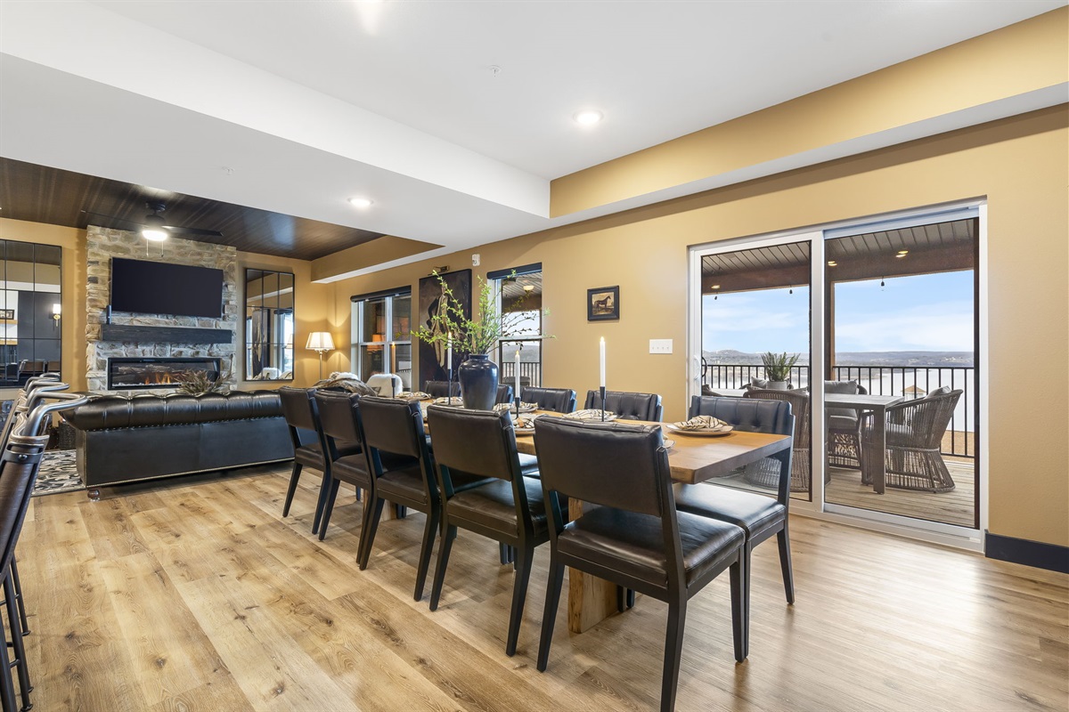 Sliding door out to back patio overlooking the lake
