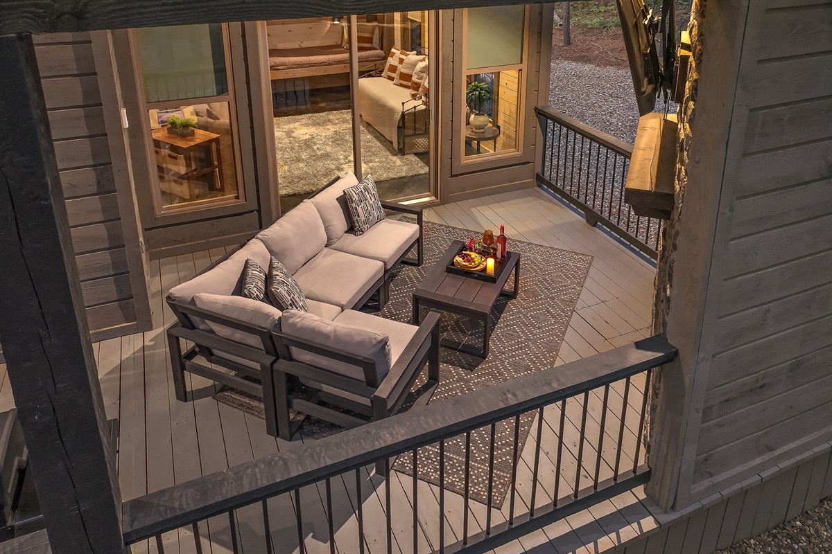Sectional seating on the back deck ensures good times while you enjoy the company you are with.