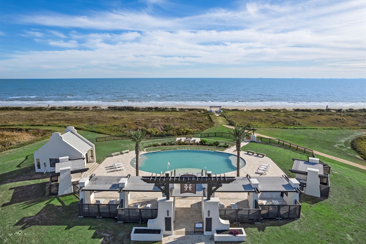 73a84ea61694417a803287d14a68b736 Large | Beachhouse | Texas | TX | Vacation Homes | Galveston | Crystal Beach | Kokomo | Breezy Days | Beachfront Elegance | Sunrise Serenity | Southern Sands Property Management, LLC