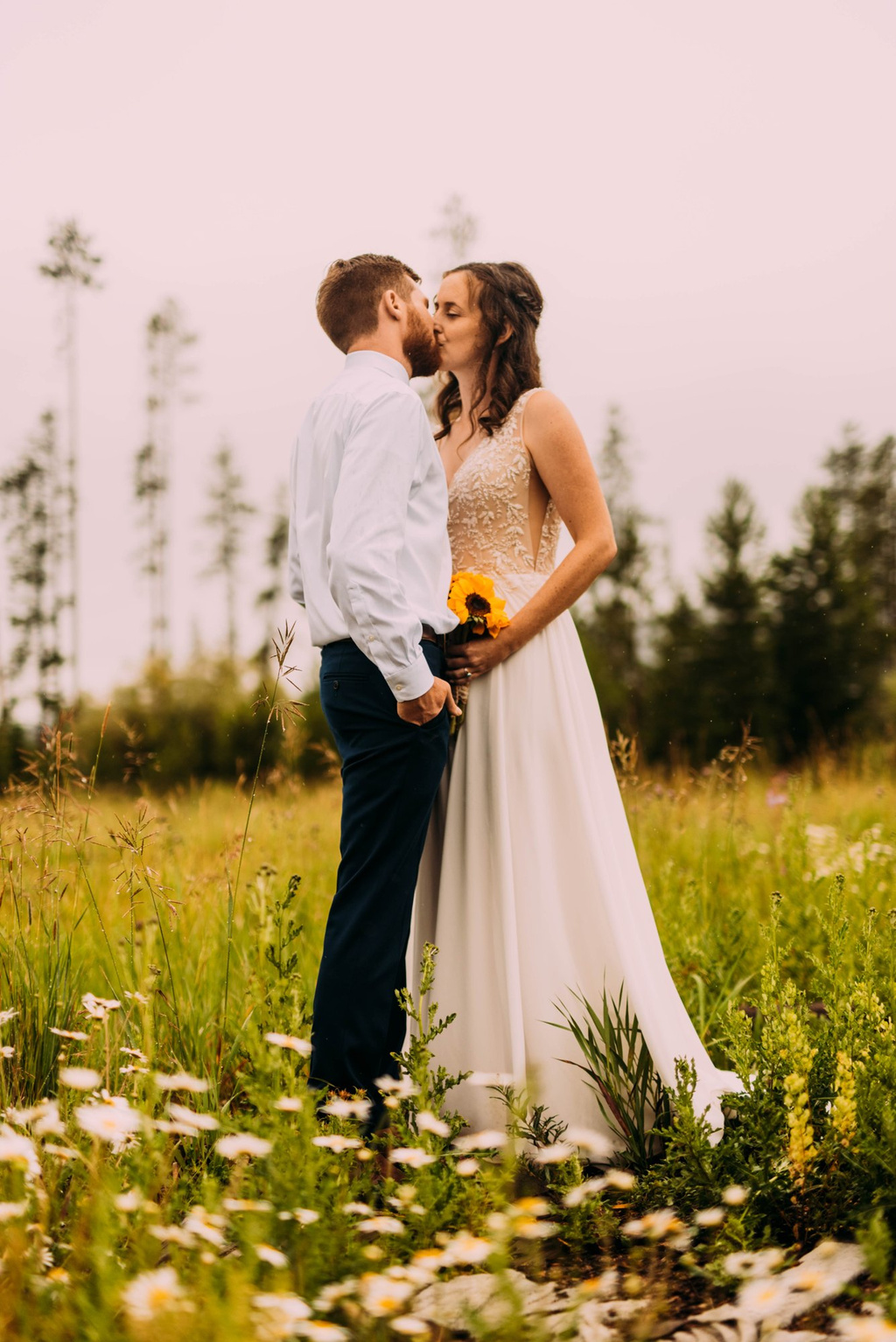 First kiss in the meadow