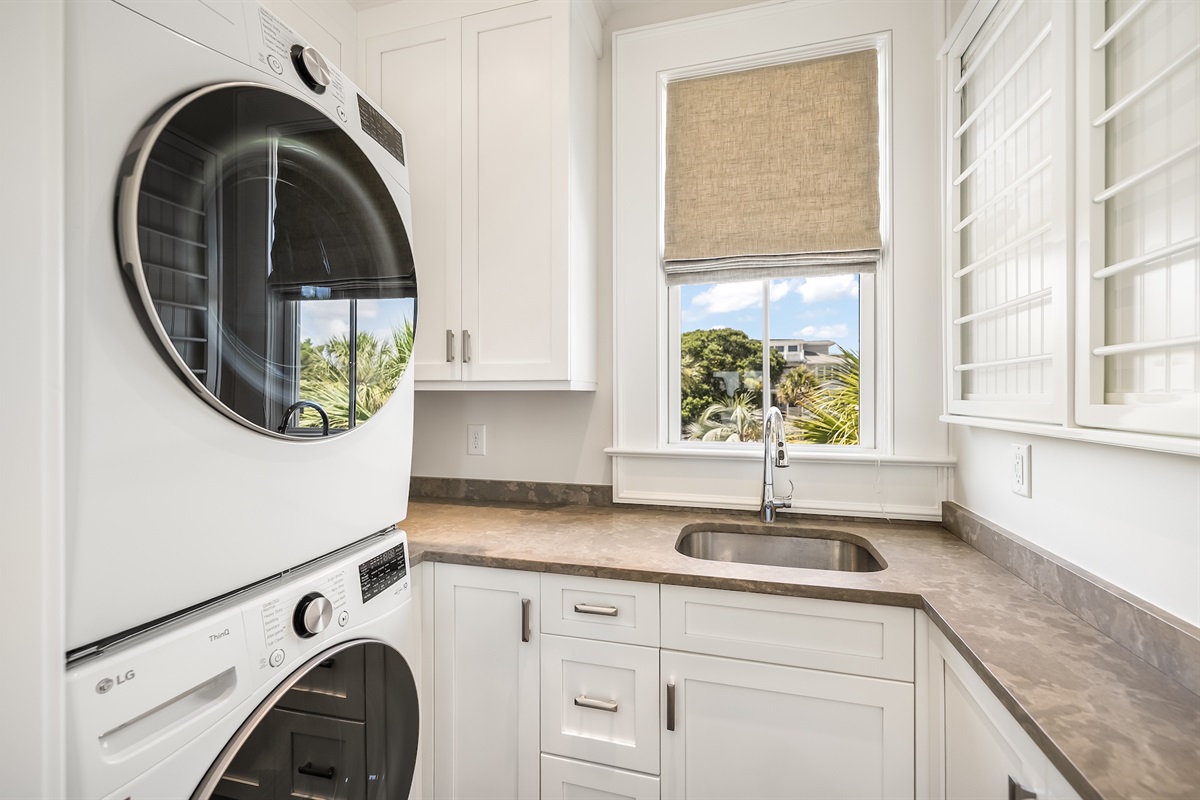 Laundry Room | Beach Shelter | 3708 Palm Blvd | Isle of Palms, SC | IOP Escapes