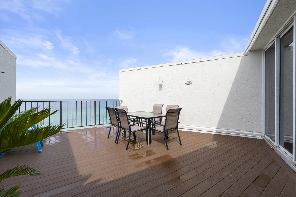 Upper Sundeck