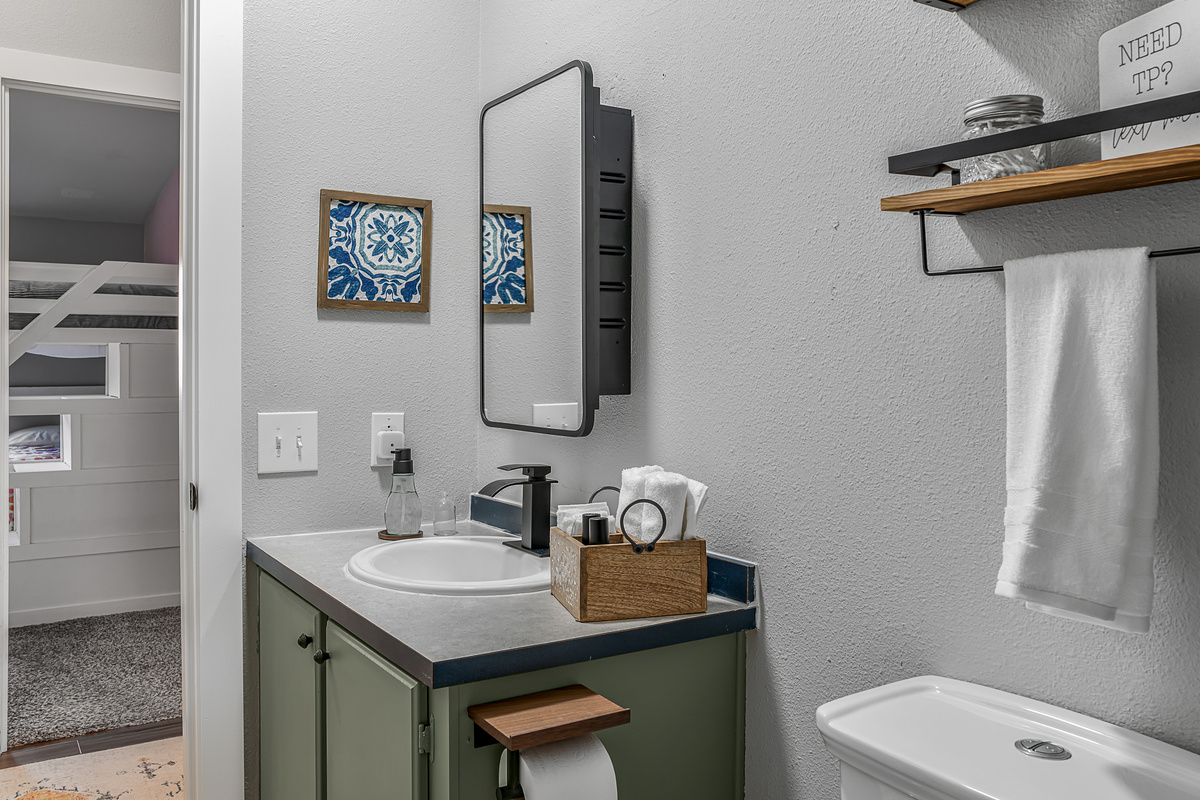 Hidden Haven: 4 bed | 2 bth — Hidden Haven | Made for Families + Outdoor Retreat, Molalla, Oregon — photo 58