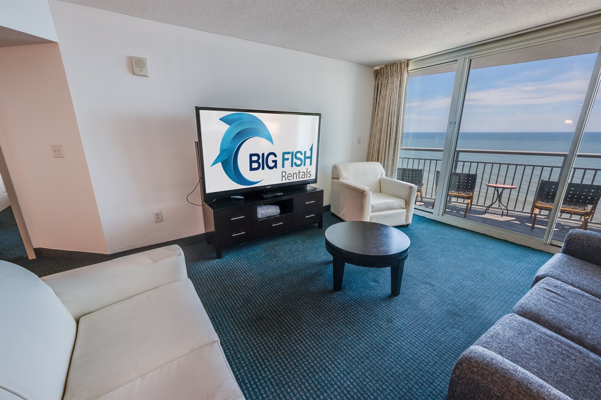 Amazing Living Room with Stunning Views🌊☀️
