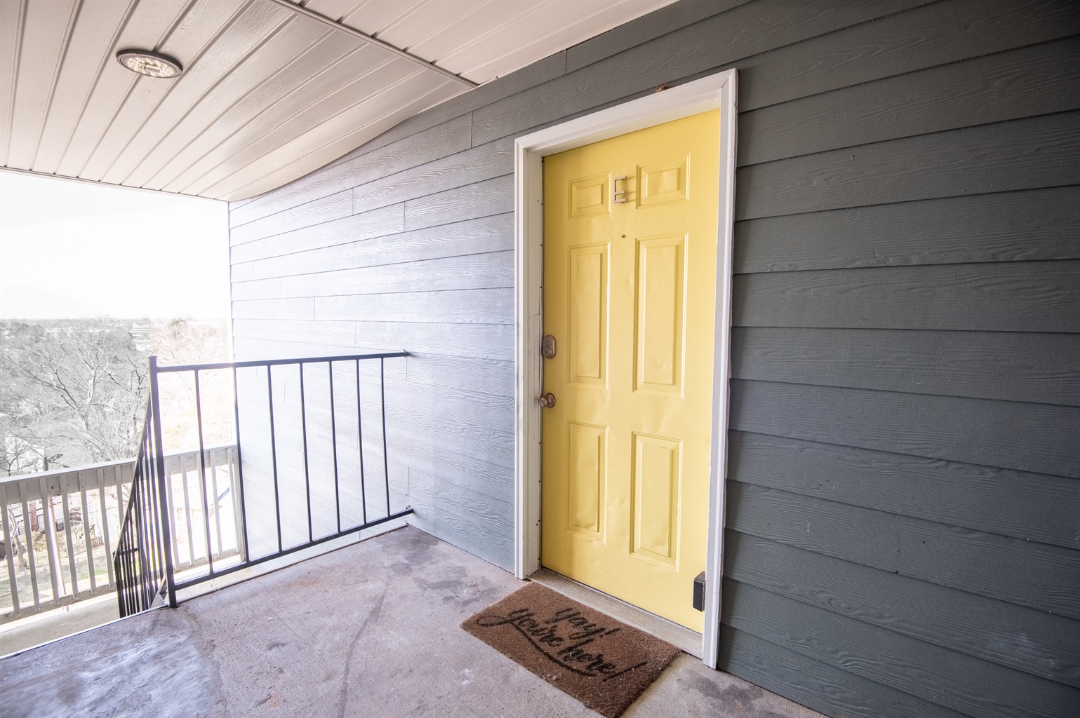 Welcome to Ridge Retreats Unit E! We're so happy you chose to stay with us at this beautiful hilltop property. Enjoy your stay!