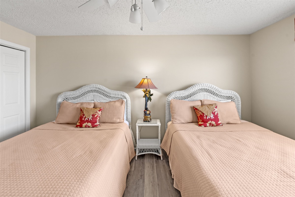 2nd Bedroom With 2 Queen Beds