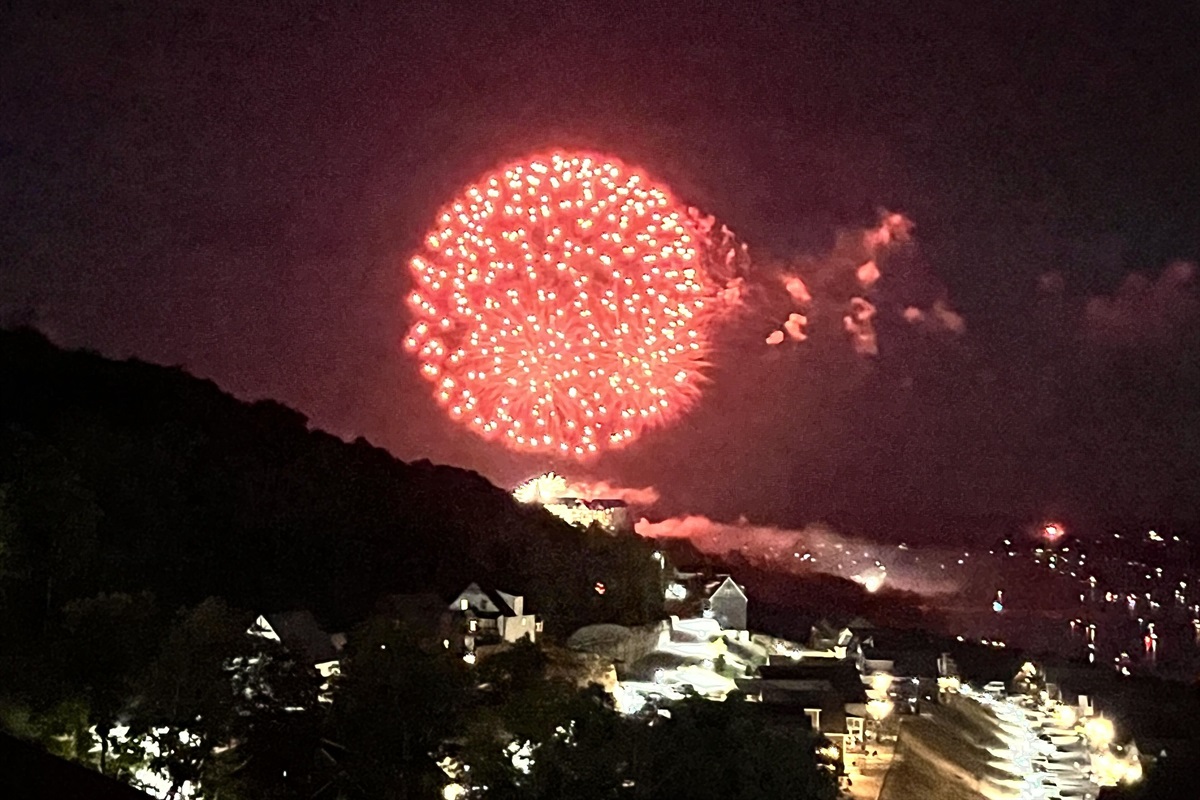 View the fireworks from you back deck.  Labor Day, 4th of July, and Memorial Day