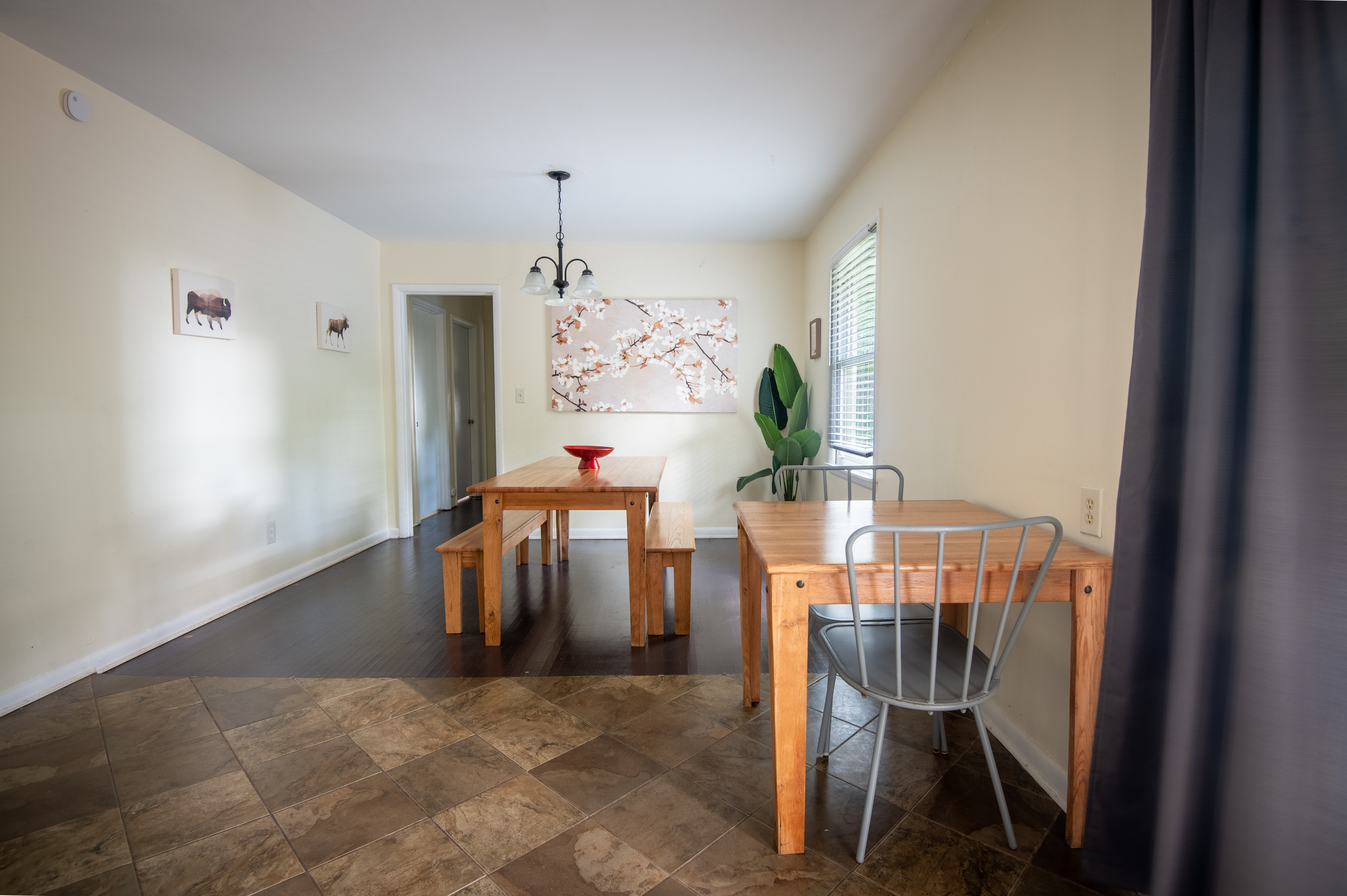 Need a quick cup of coffee before heading out? The breakfast table offers a cozy spot for morning chats, catching up on emails, or enjoying a quiet moment before the day begins.