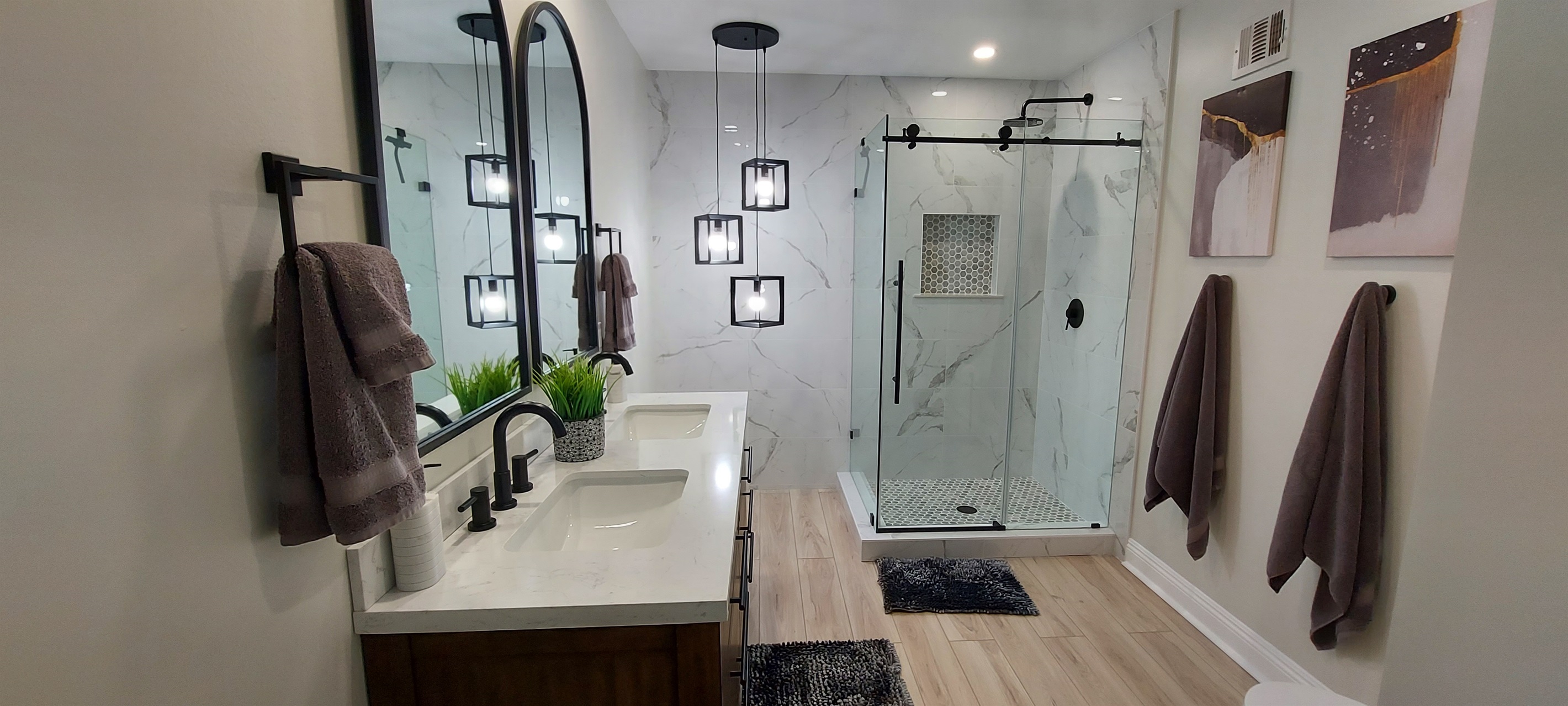 New! Beautiful Home in Downtown Simi Valley 4