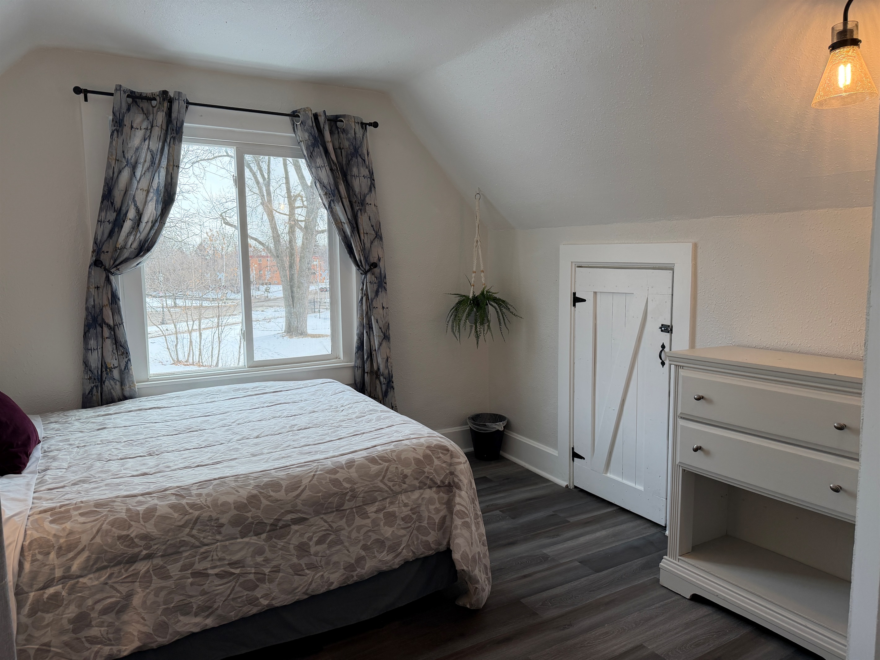 There's ample storage space.