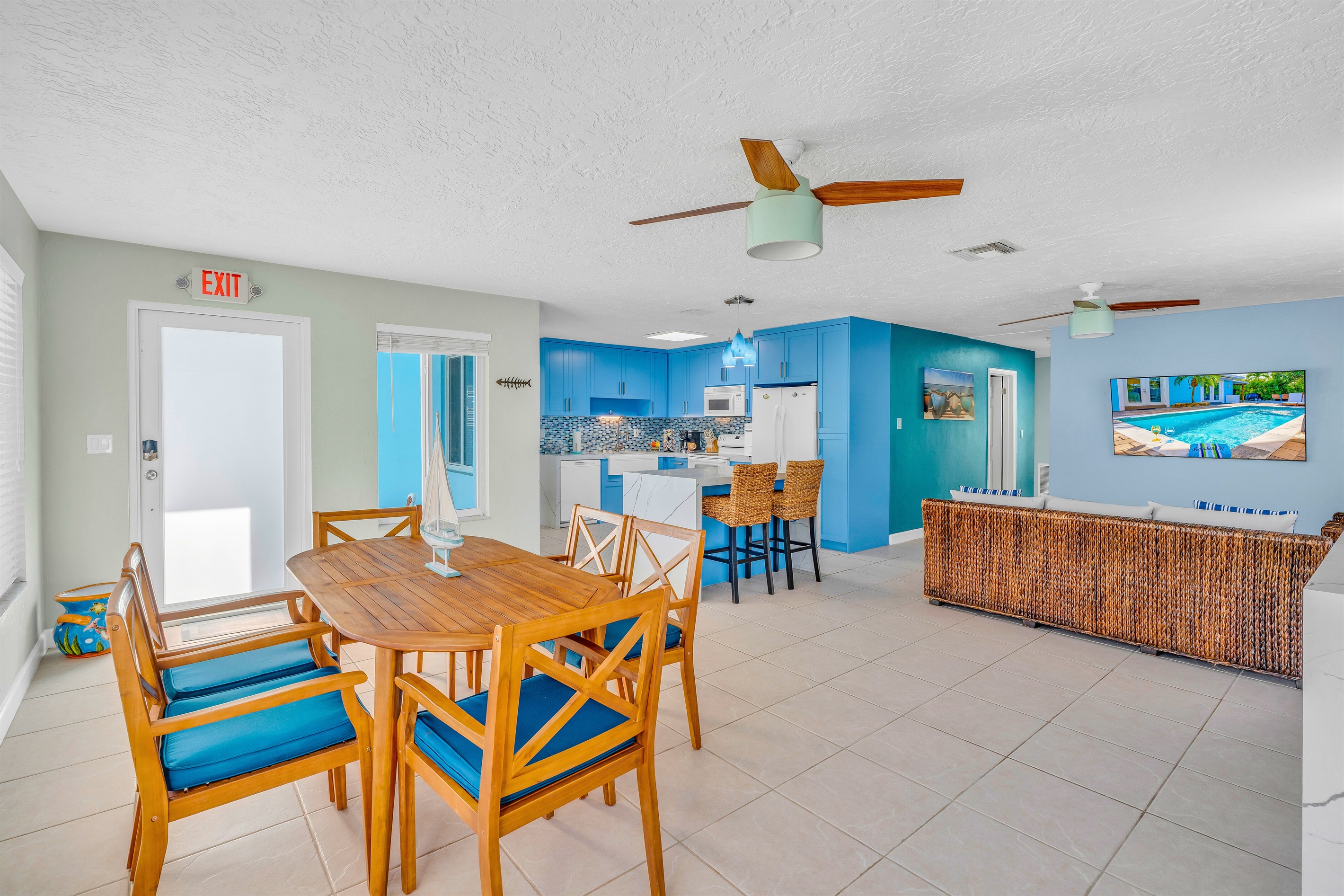 An updated interior with tropical colors helps you settle into the Florida keys vibes.
