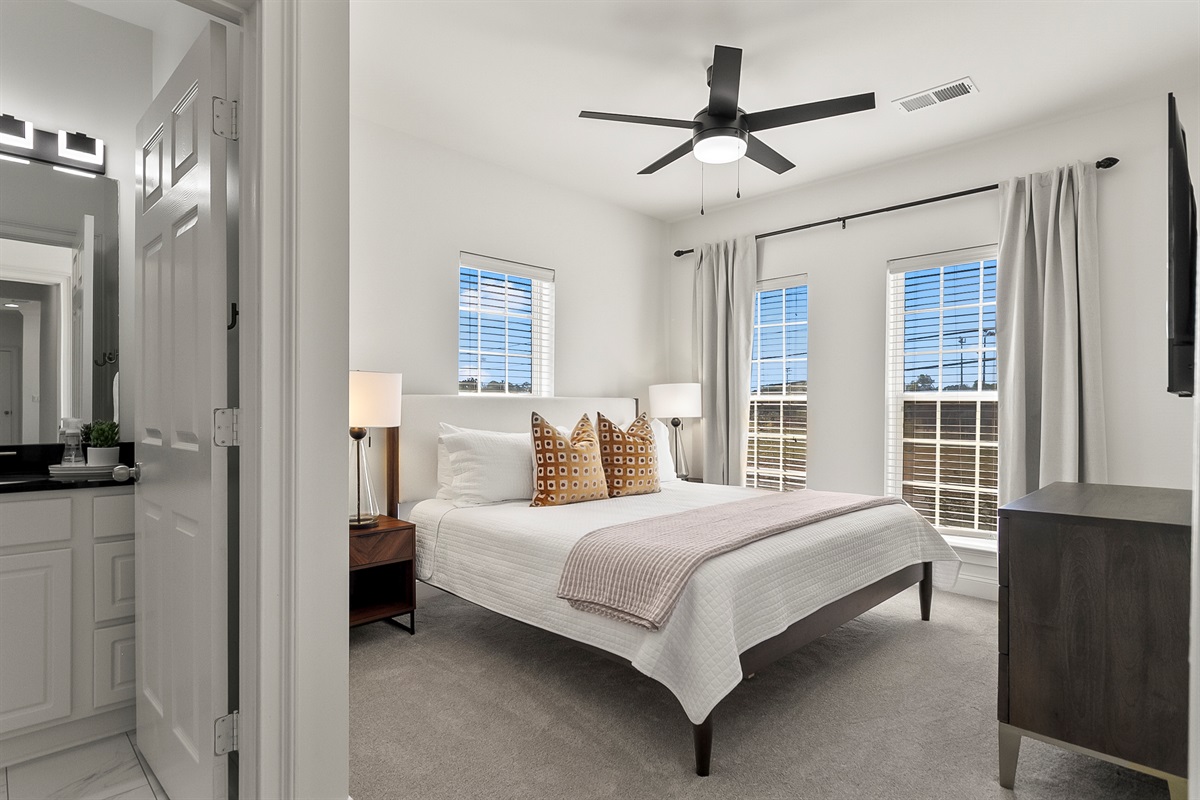King Bedroom 3
