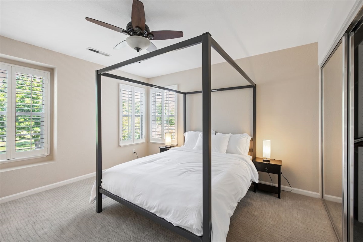 Bedroom 3 With Queen bed