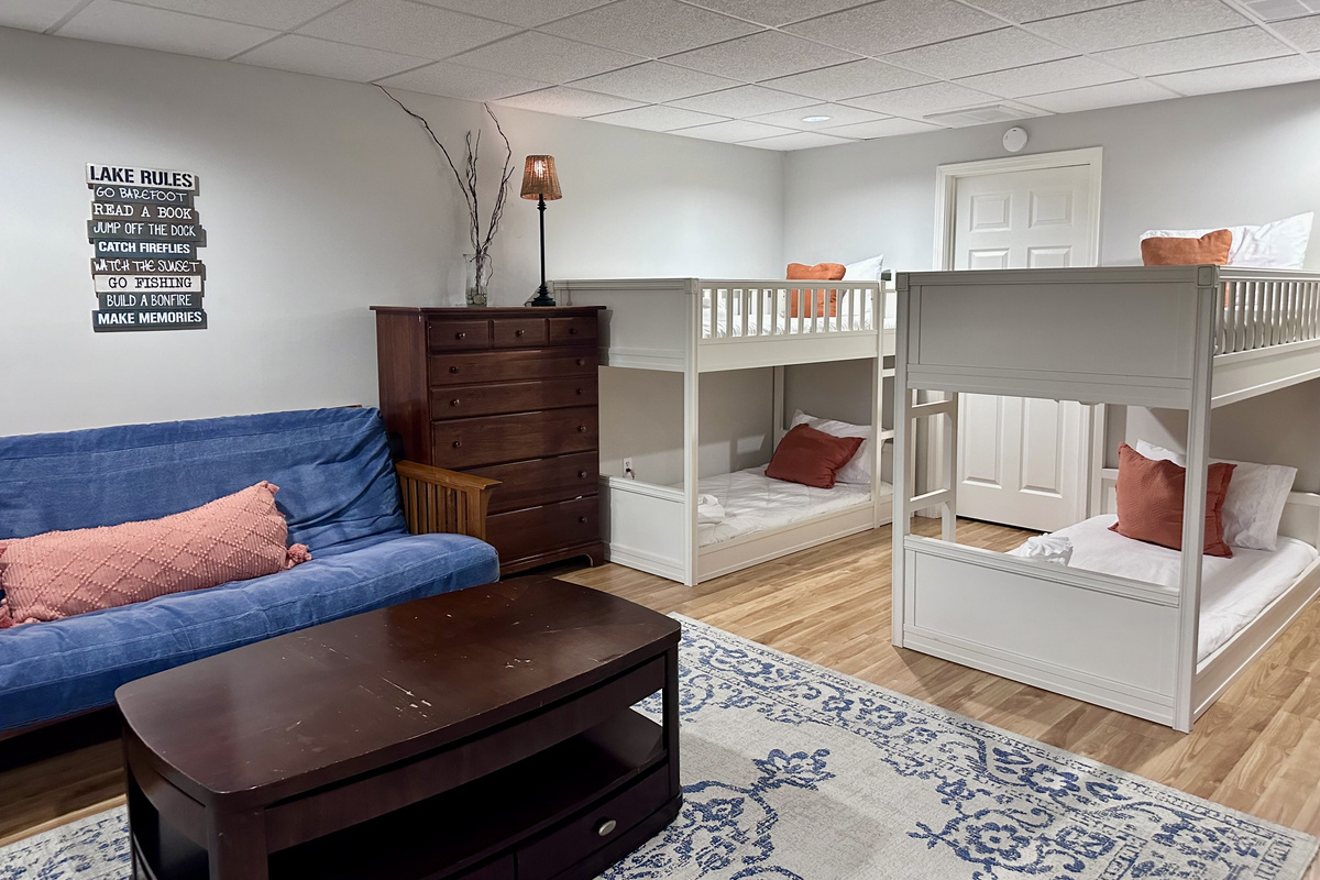 This room sleeps up to 6.