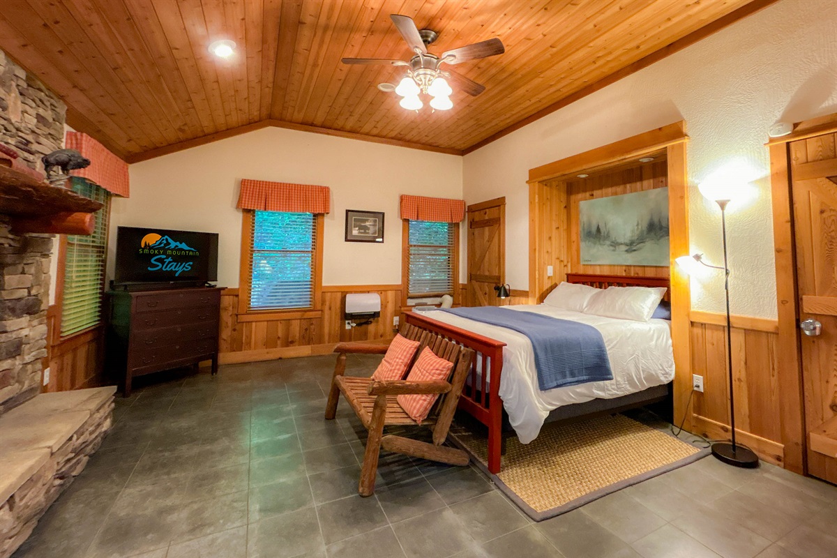 extra large and spacious bedroom complete with a queen bed and plush linens!