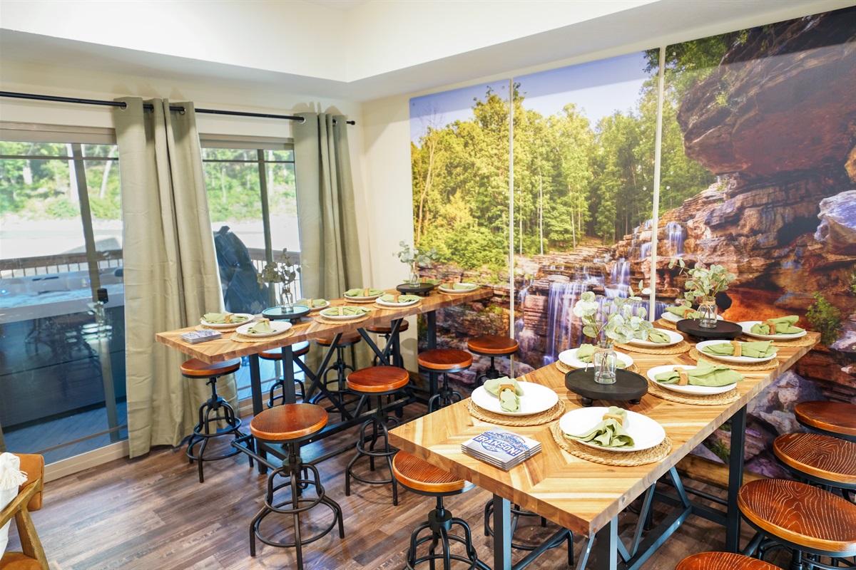 Enough dining places for the entire group while immersed in nature