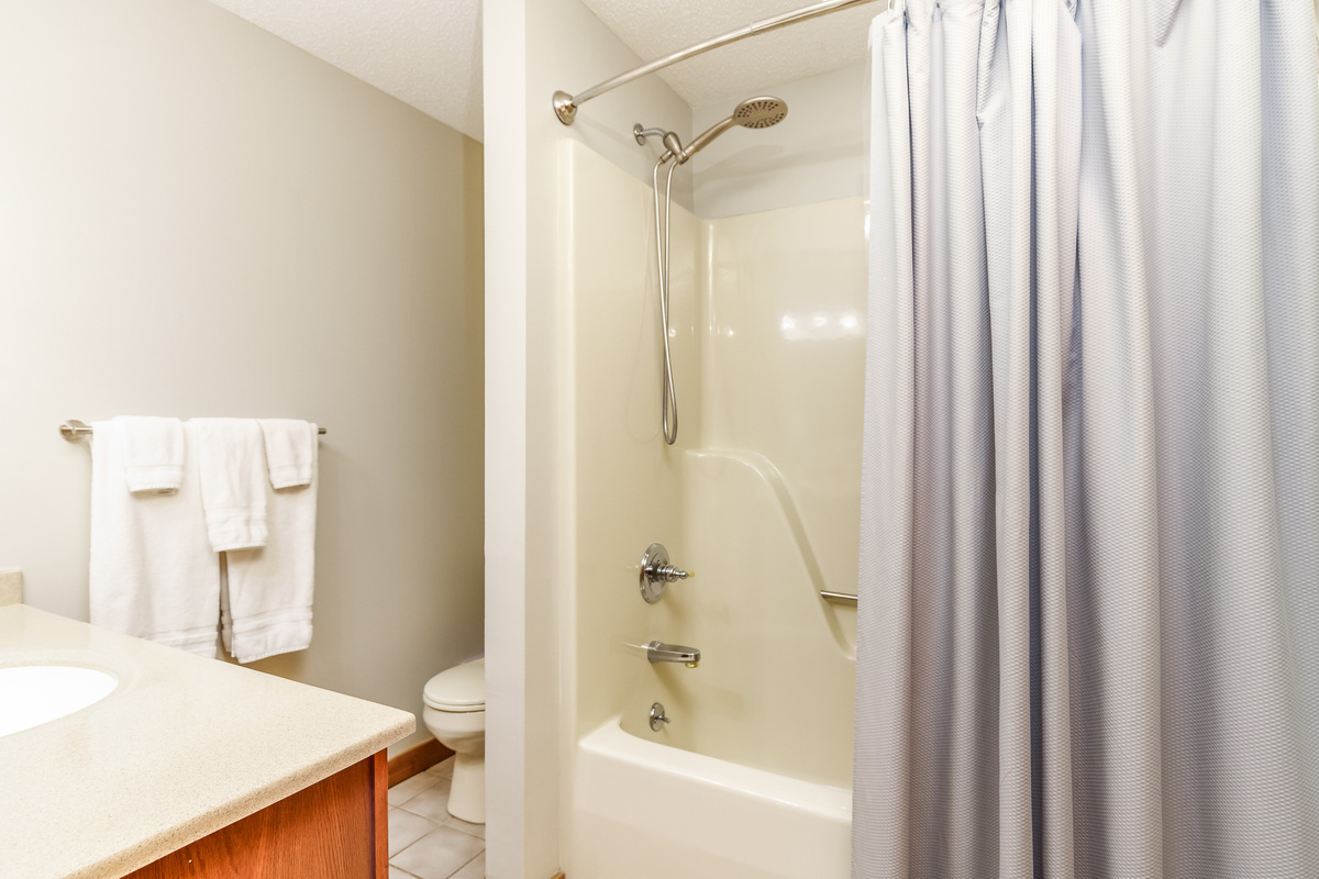 Ensuite for Bedroom #5