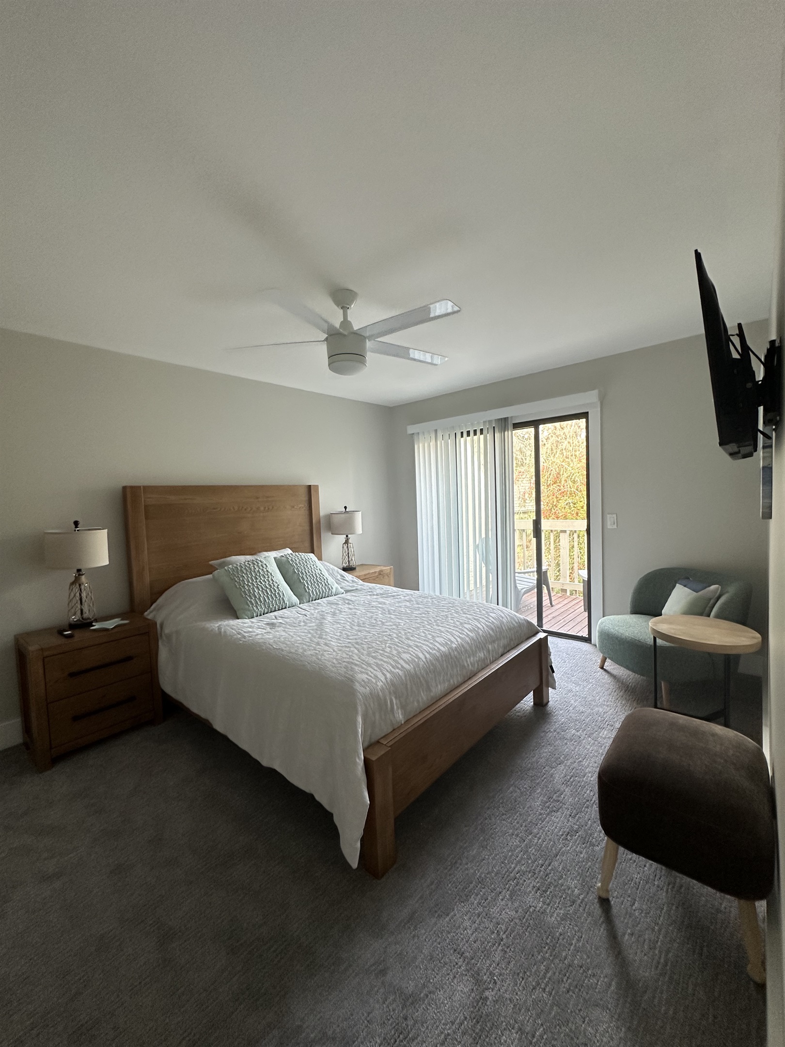 bedroom 2 (queen)