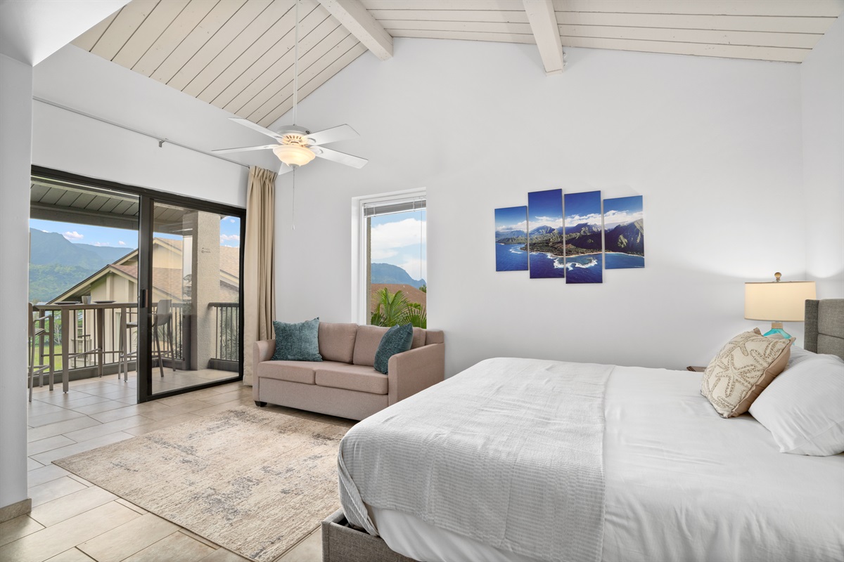 Relax in the King bed and take in the views in 4306