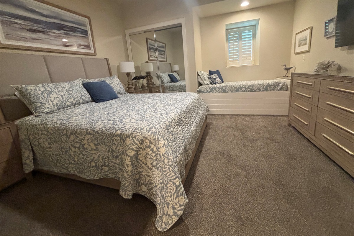 Second King Bedroom extra twin bed