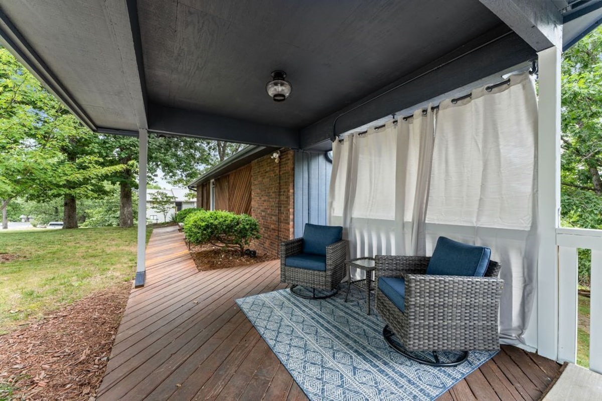 Plenty of Spaces to Relax and Enjoy