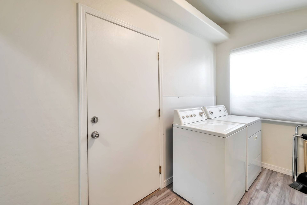 Free laundry on site!
