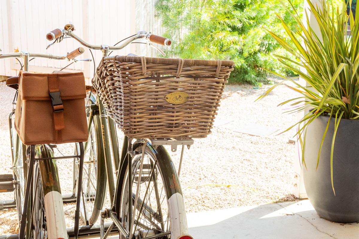 Horse shoes, corn hole and bocce anyone!?