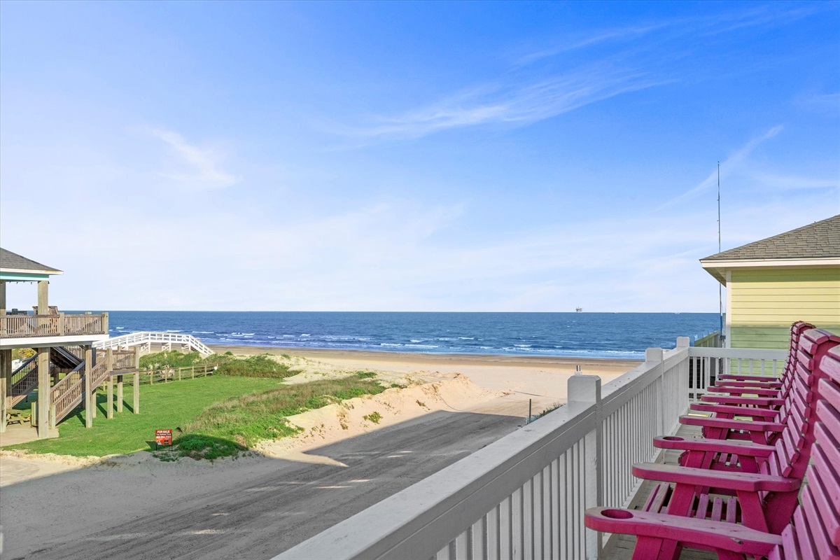74abc61a6b2a477b818a797a7a24385d Large | Beachhouse | Texas | TX | Vacation Homes | Galveston | Crystal Beach | Kokomo | Breezy Days | Beachfront Elegance | Sunrise Serenity | Southern Sands Property Management, LLC