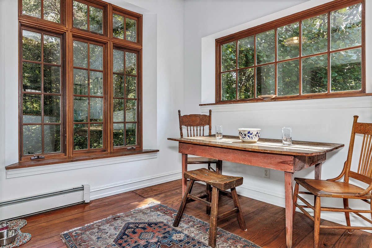 Breakfast Nook