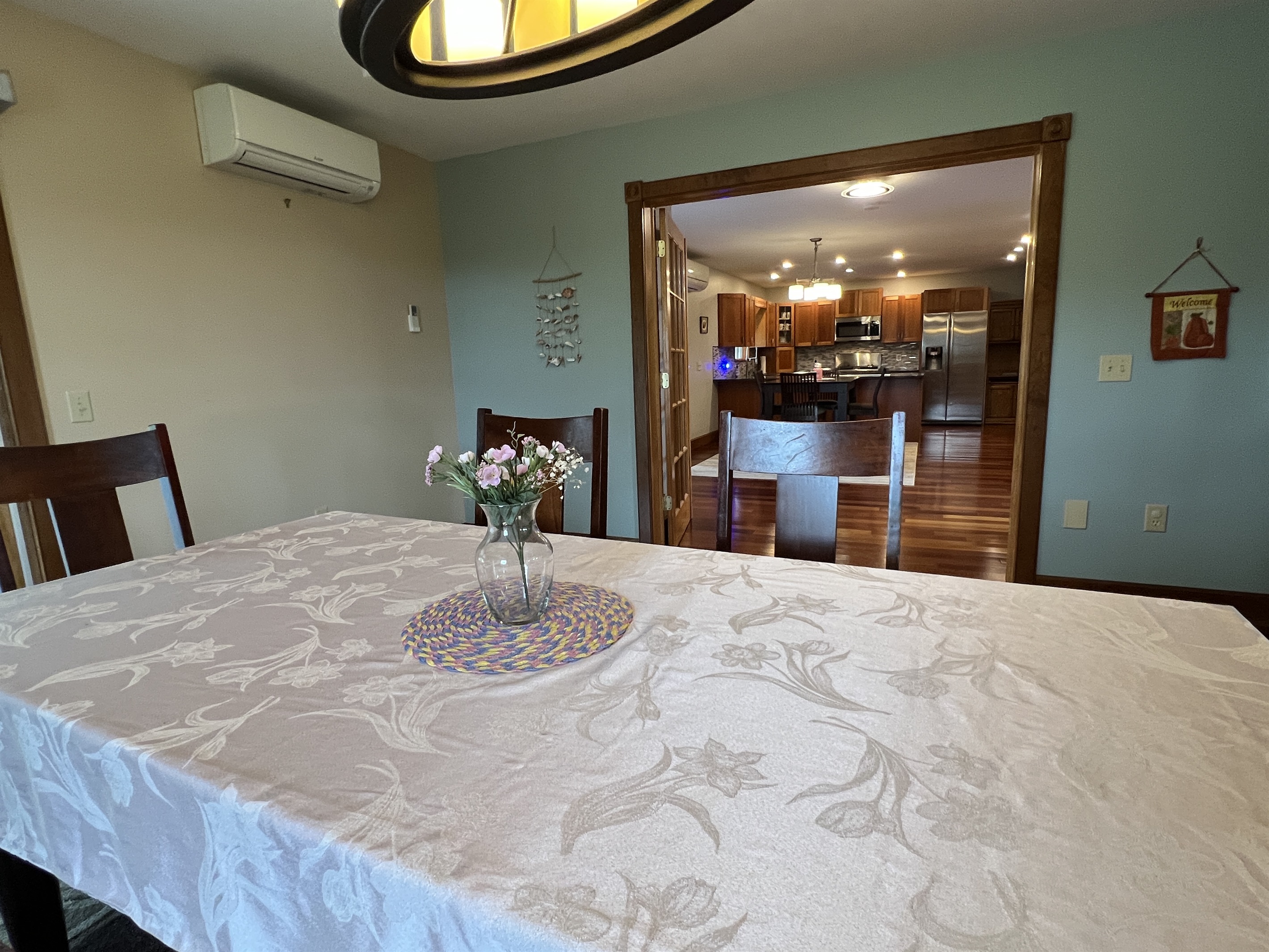 Dining room into Kitchen