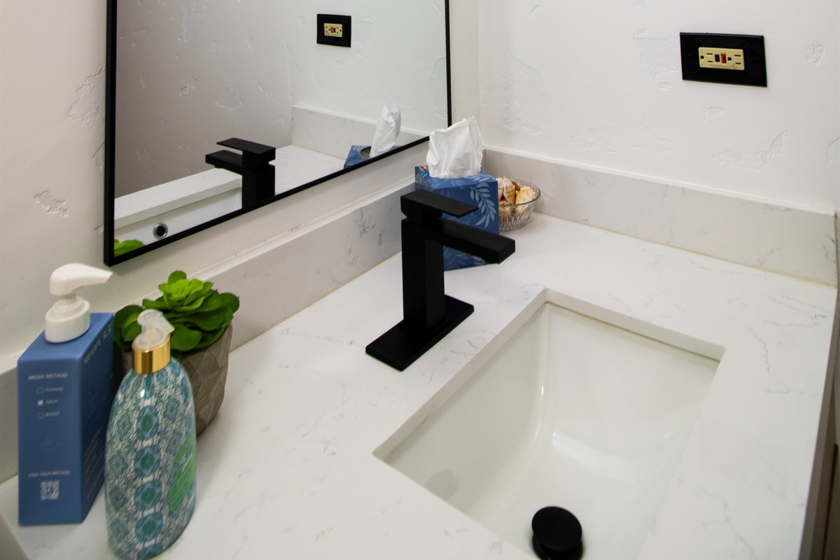 2nd Bedroom en suite Bathroom