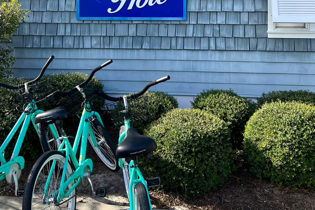The Donut Hole located Next To 30Avenue