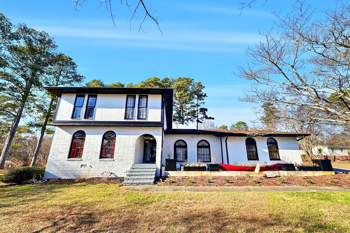 Beautiful exterior view showcasing the home’s design and inviting atmosphere.
