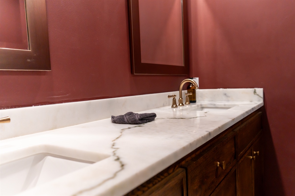 PawPaw's Full Bathroom