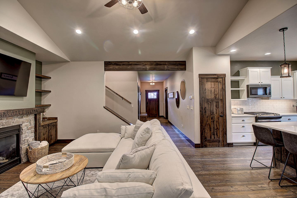 Cozy gathering space with comfortable seating, perfect for relaxing after a day in Glacier National Park.