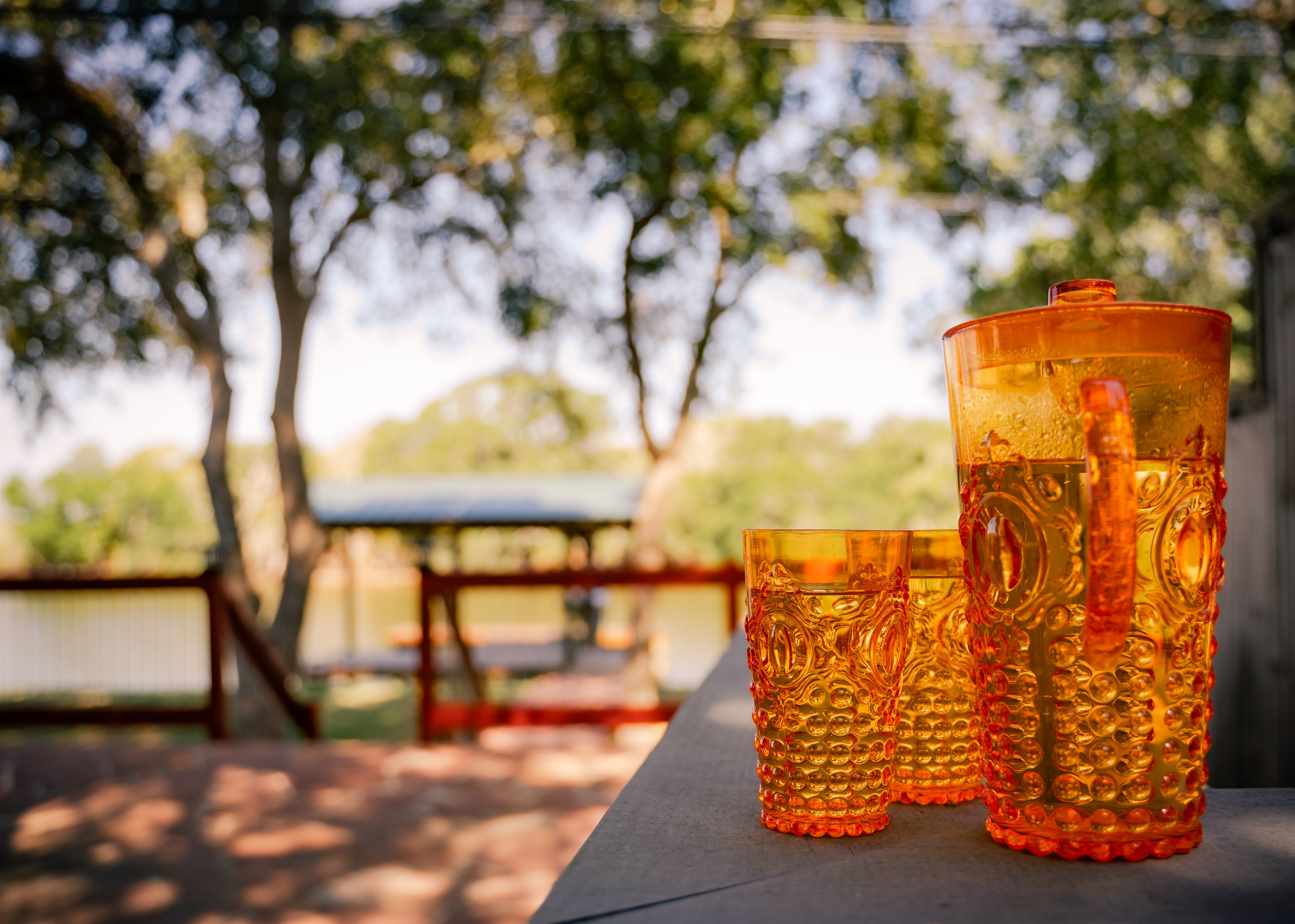 Outdoor bar, perfect for serving up some cold drinks!