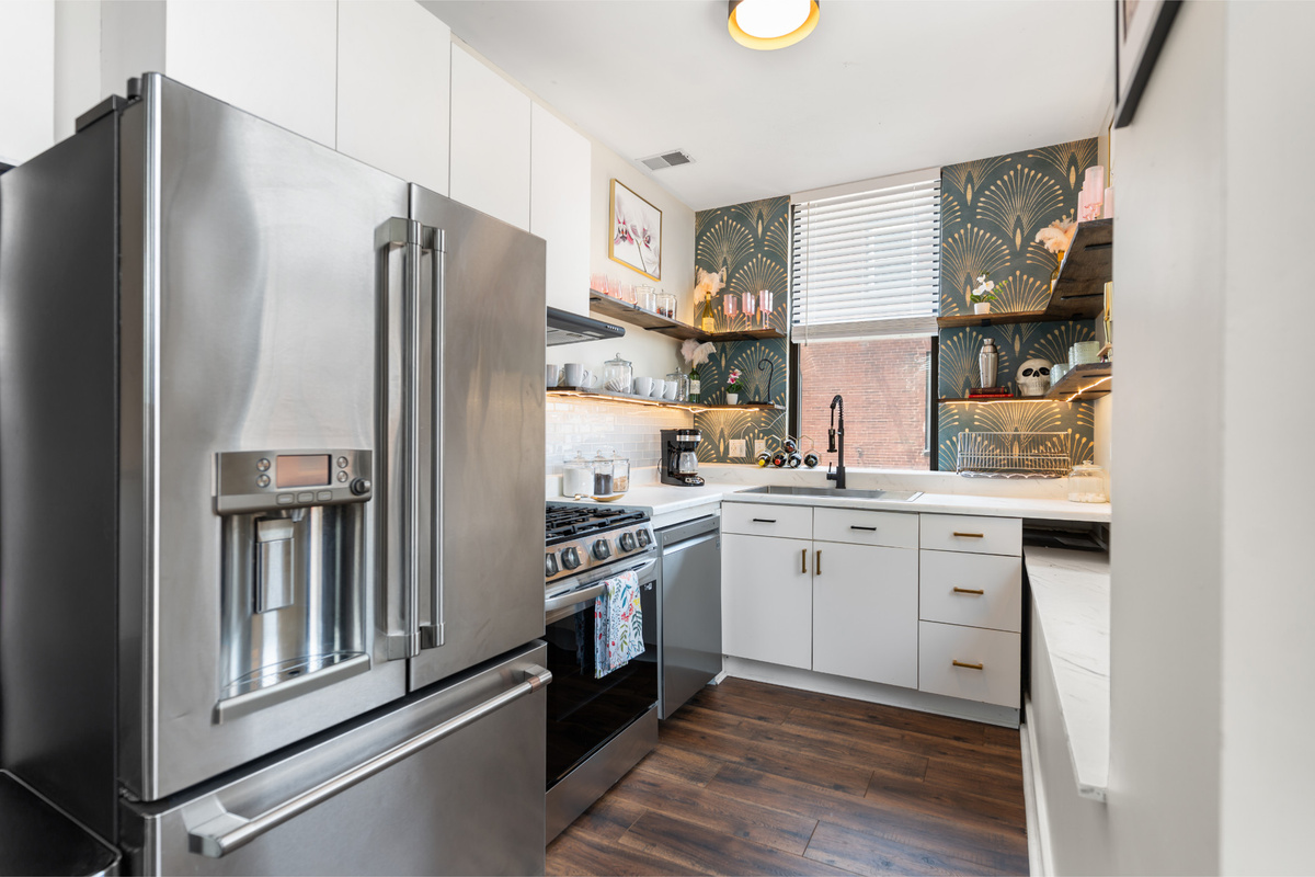 Compact, bright and stocked with what you need, the 2nd floor second kitchen is perfect for coffee, snacks and simple meals.