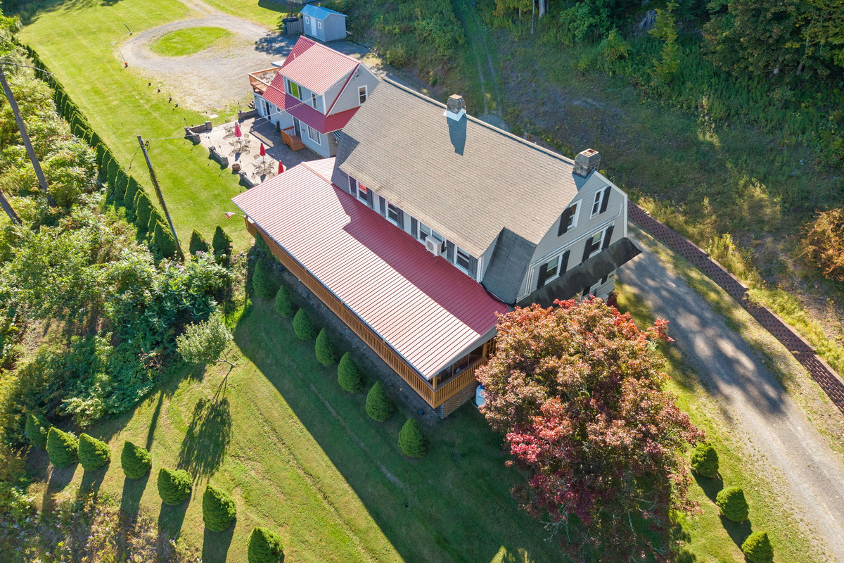 Hatch's main Lodge on the right The nest and perch on the left
