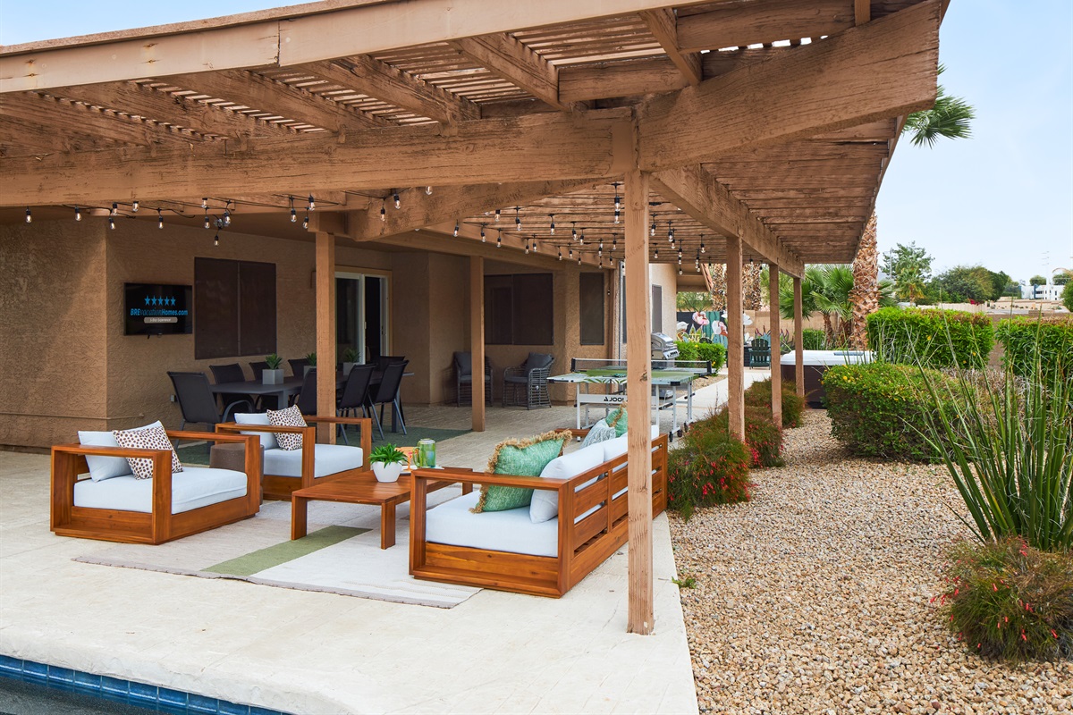 Huge Resort-Like Backyard