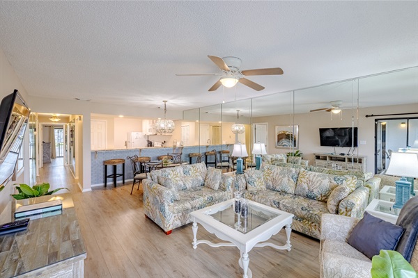 Living and dining area