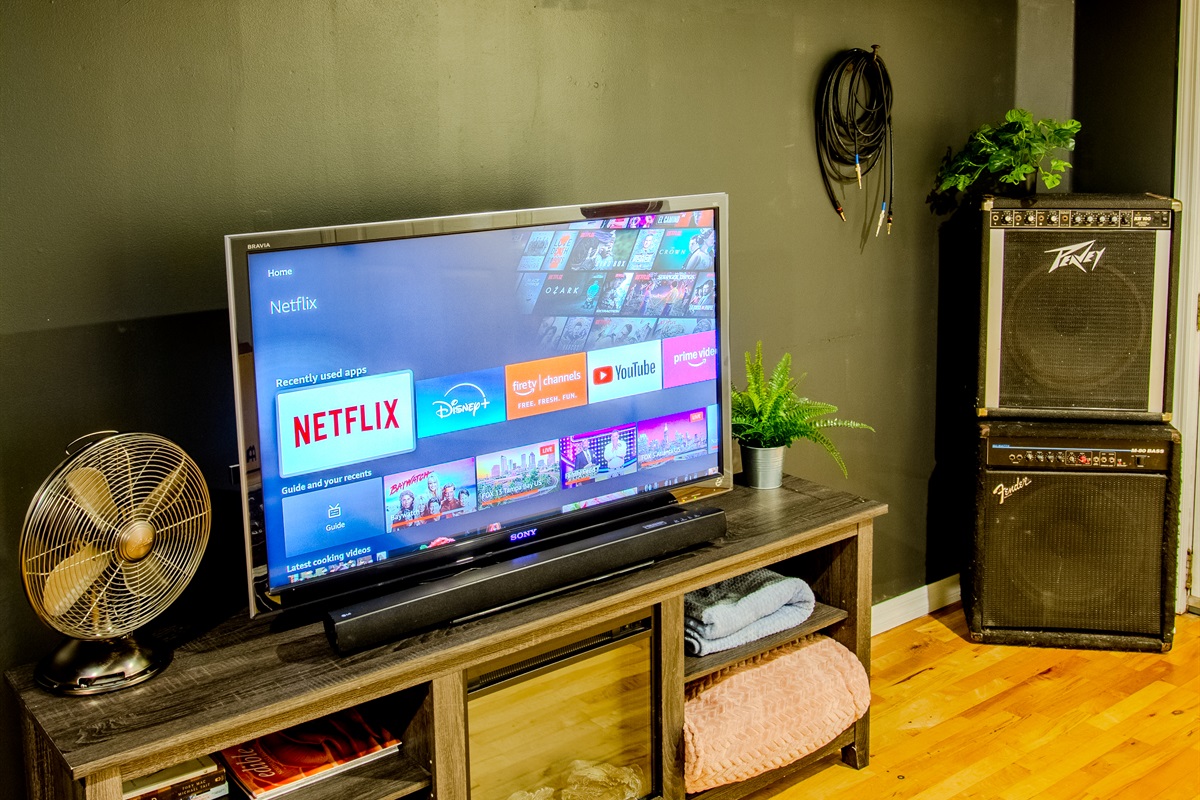 Living Room - Controll Room