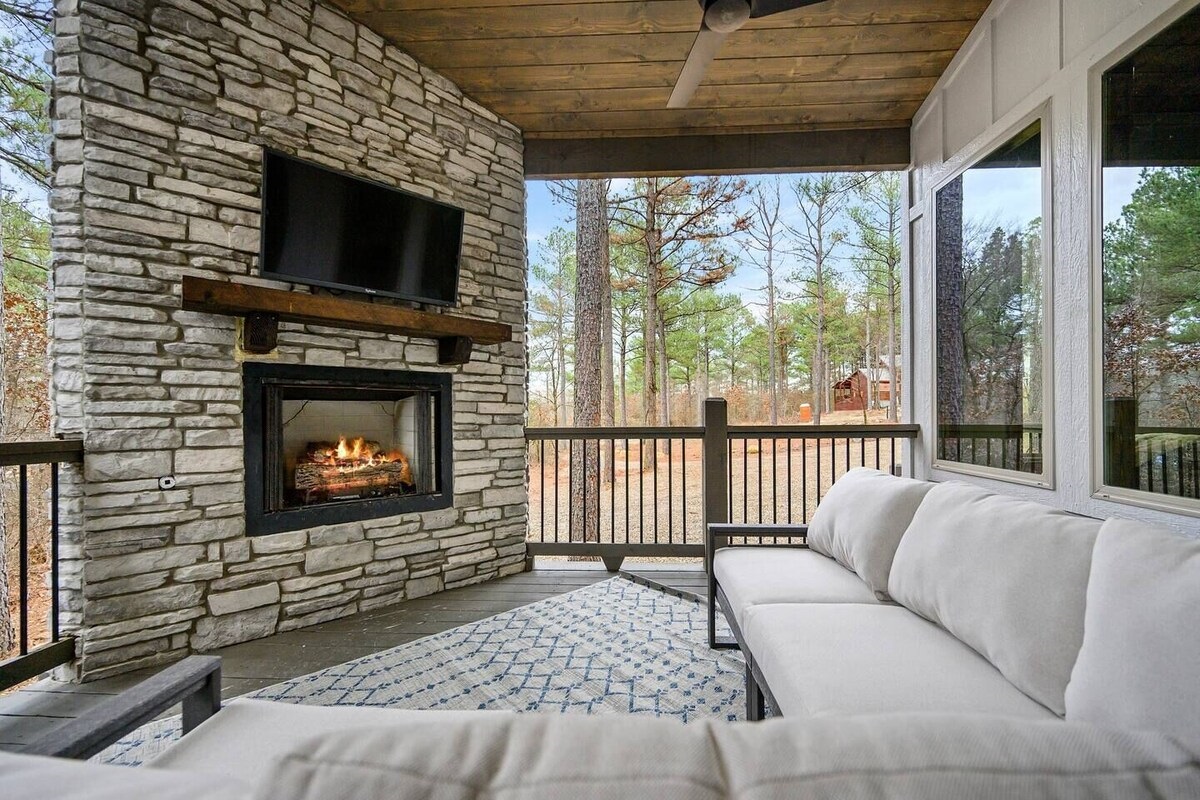 Covered back deck and Smart TV