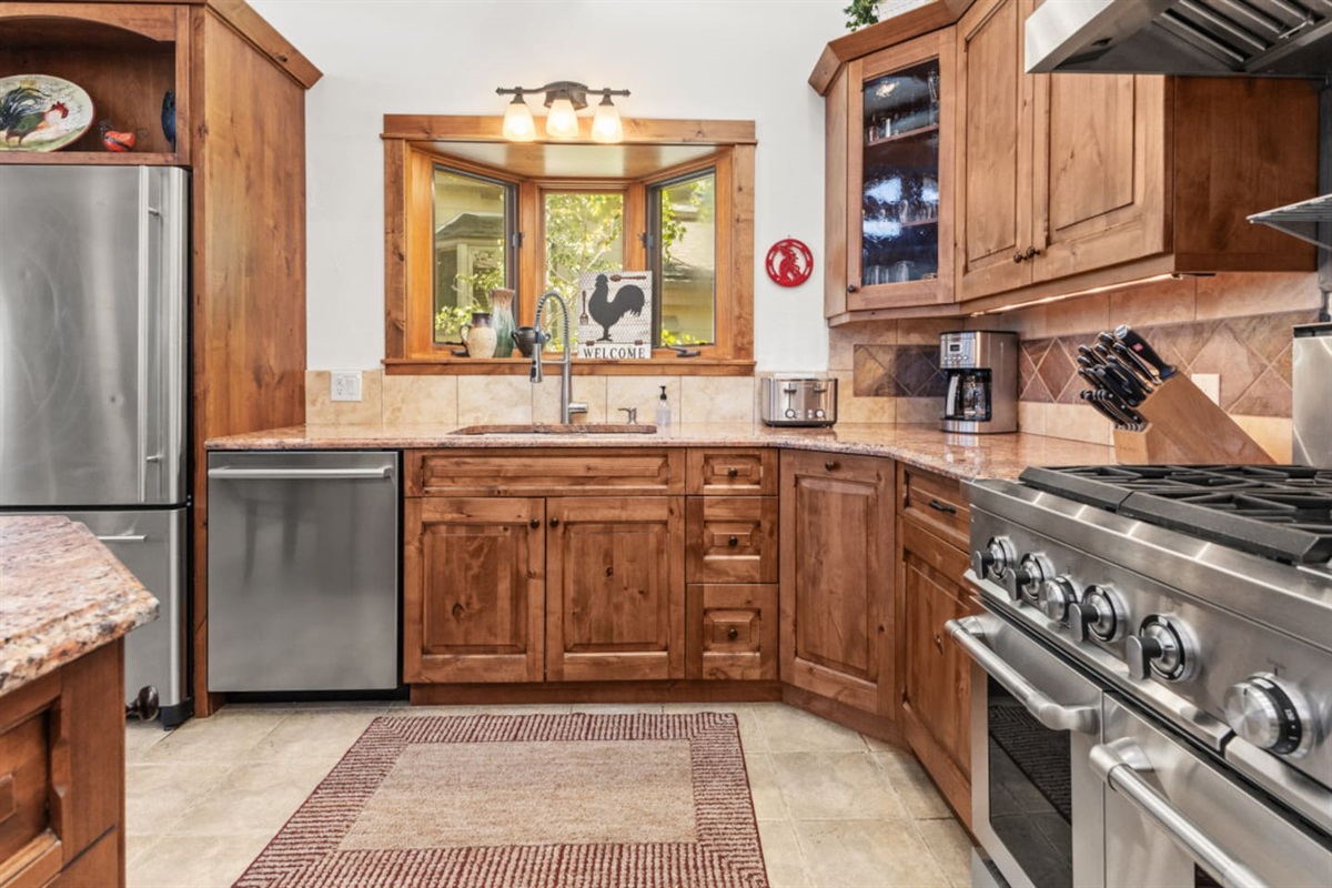 Top Level - Gourmet Kitchen