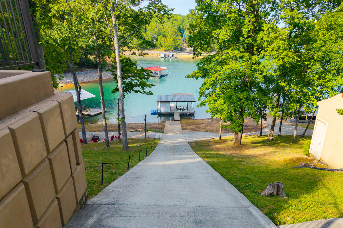 Easy access to the dock