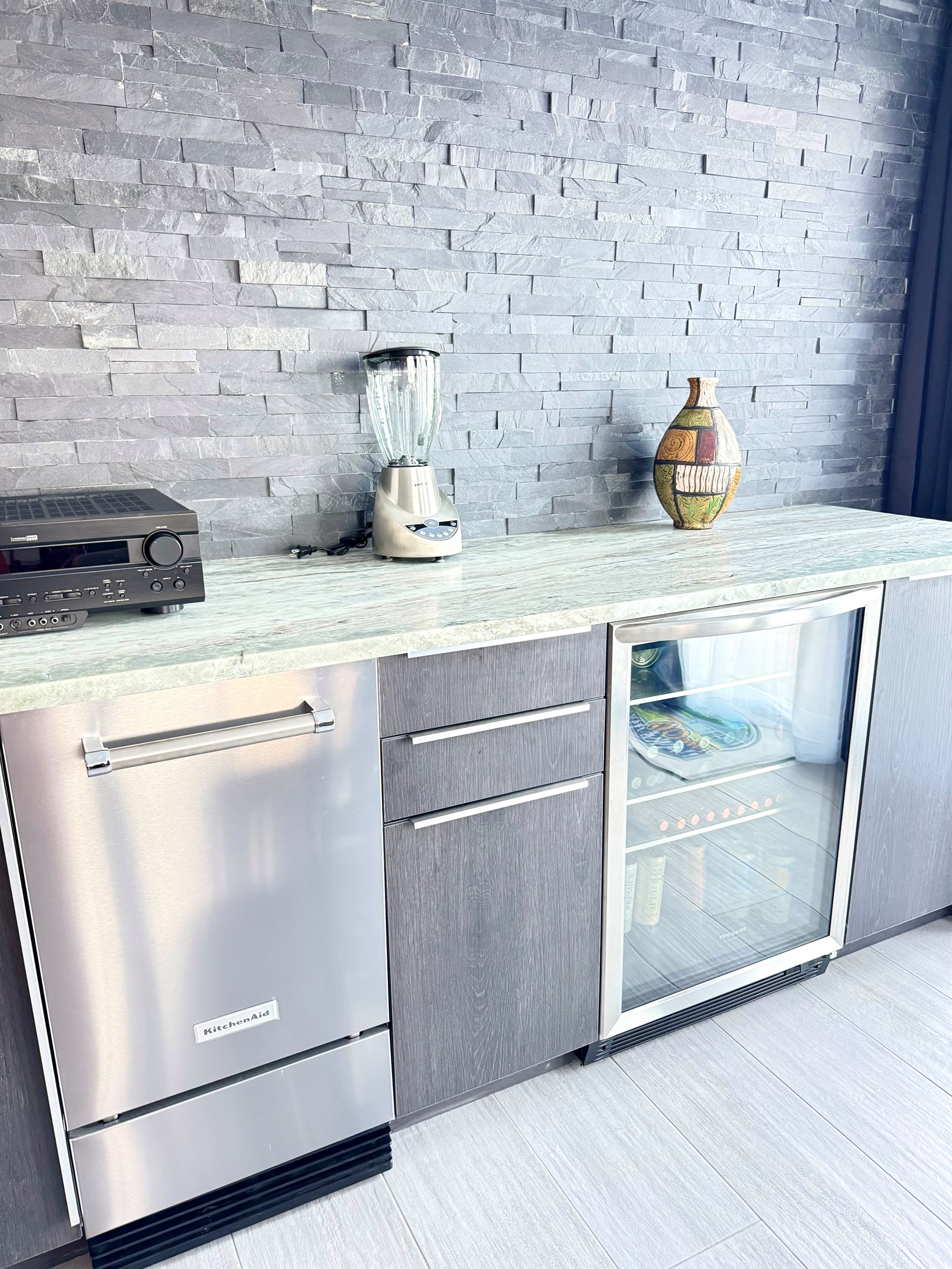 Ice maker and drink cooler