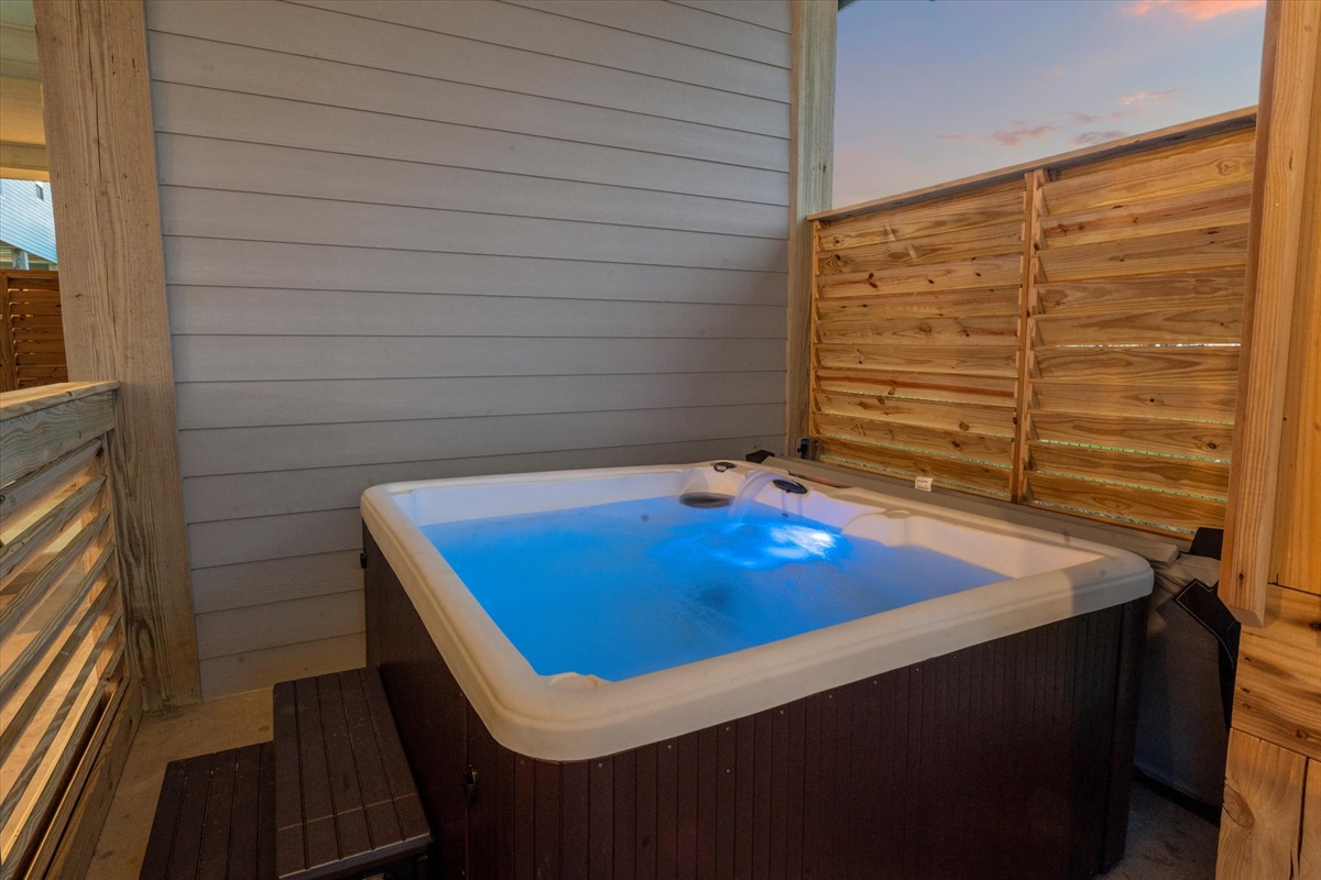 758a02c7b00646c29cbd3b14ddf094de Large | Beachhouse | Texas | TX | Vacation Homes | Galveston | Crystal Beach | Kokomo | Breezy Days | Beachfront Elegance | Sunrise Serenity | Southern Sands Property Management, LLC