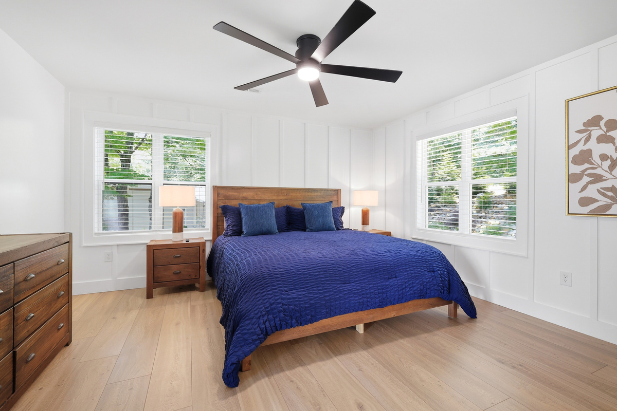 Upper Level King Bed