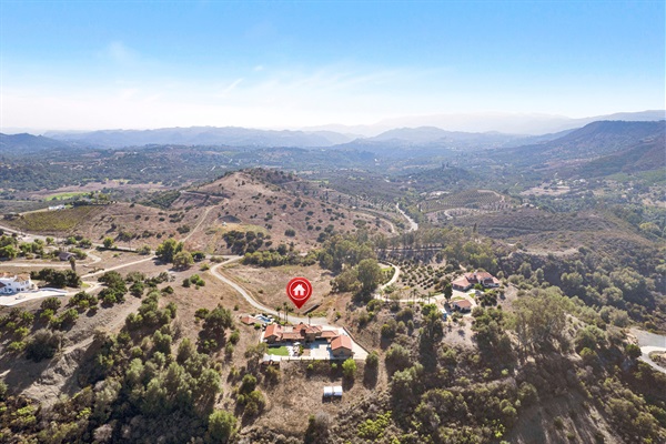 9 serene acres of vineyards and hills — welcome to your Wine Country escape