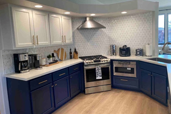 Cook in a fully equipped kitchen