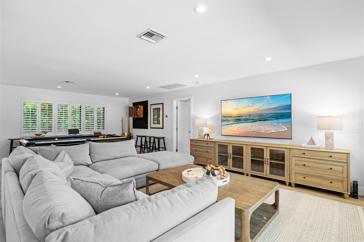 Watch a Movie or Catch Up Over Wine in This Welcoming Space